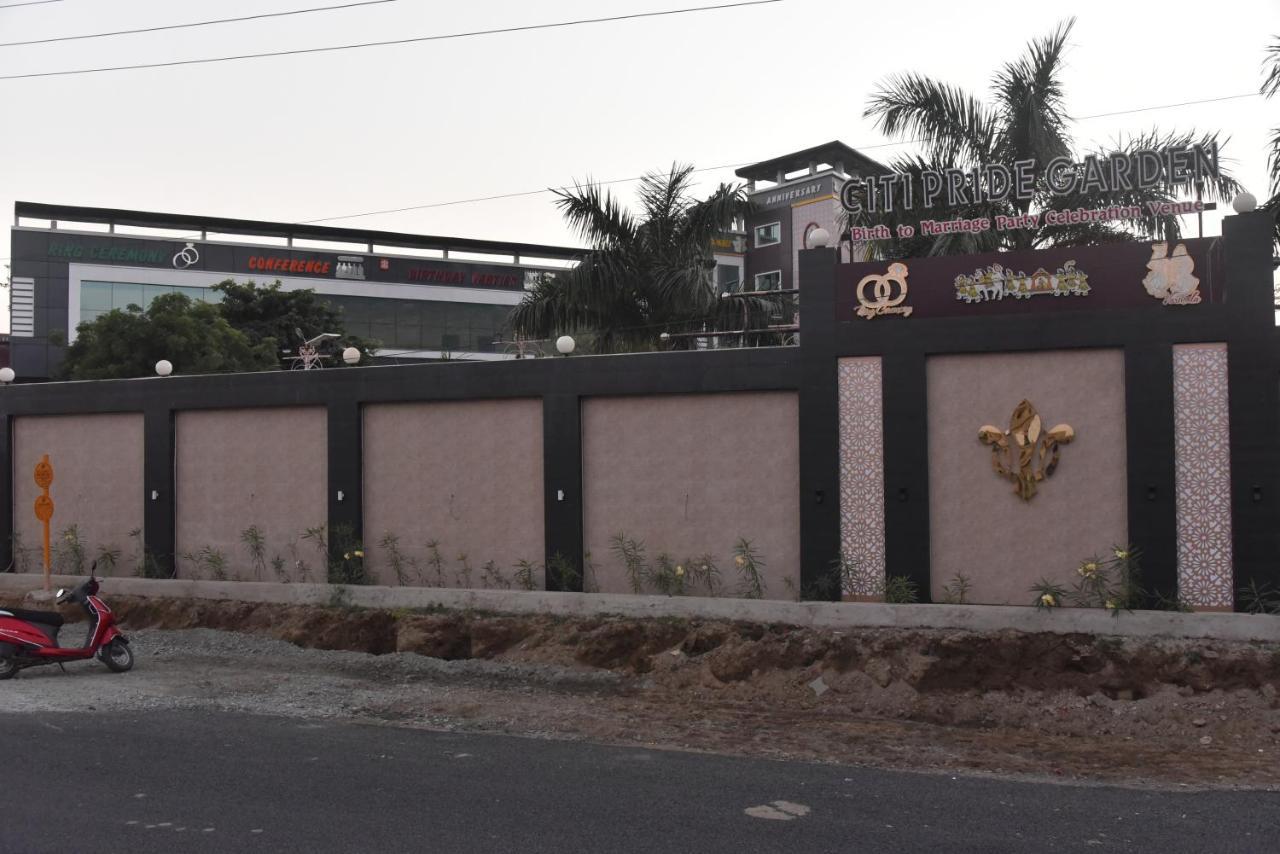 Citi Pride Garden&Hotel Ajmer Buitenkant foto